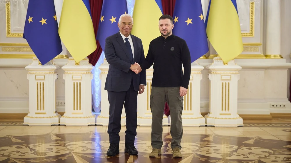 Tân Chủ tịch Hội đồng châu Âu Antonio Costa và Tổng thống Volodymyr Zelensky trong cuộc gặp tại Kiev. Ảnh: TÀI KHOẢN MẠNG X CỦA VOLODYMYR ZELENSKY