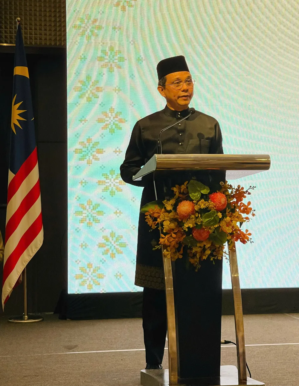 Tổng lãnh sự Malaysia tại TPHCM Firdauz Bin Othman phát biểu tại lễ kỷ niệm Quốc khánh Malaysia. Ảnh: PHƯƠNG NAM 3.jpg