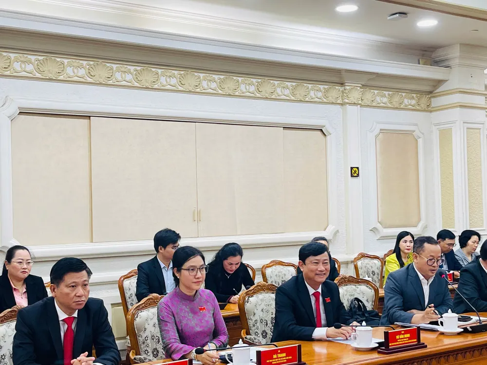 Phó Bí thư Thành ủy, Chủ tịch HĐND TPHCM Võ Văn Minh tại buổi làm việc với đoàn đại biểu Hội đồng TP Daejeon (Hàn Quốc). Ảnh: PHƯƠNG NAM 7.jpg