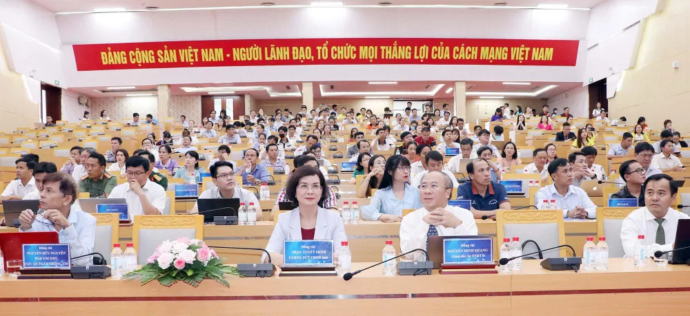 Các đại biểu tham dự hội thảo Các đại biểu tham dự hội thảo