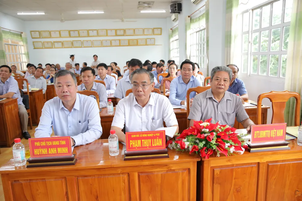 Các đại biểu tham dự hội nghị