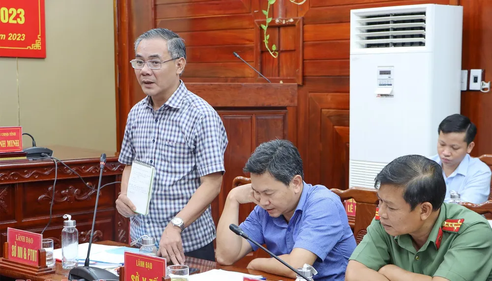 Giám đốc Sở NN-PTNT tỉnh Bình Phước Phạm Thụy Luân phát biểu tại buổi làm việc Giám đốc Sở NN-PTNT tỉnh Bình Phước Phạm Thụy Luân phát biểu tại buổi làm việc