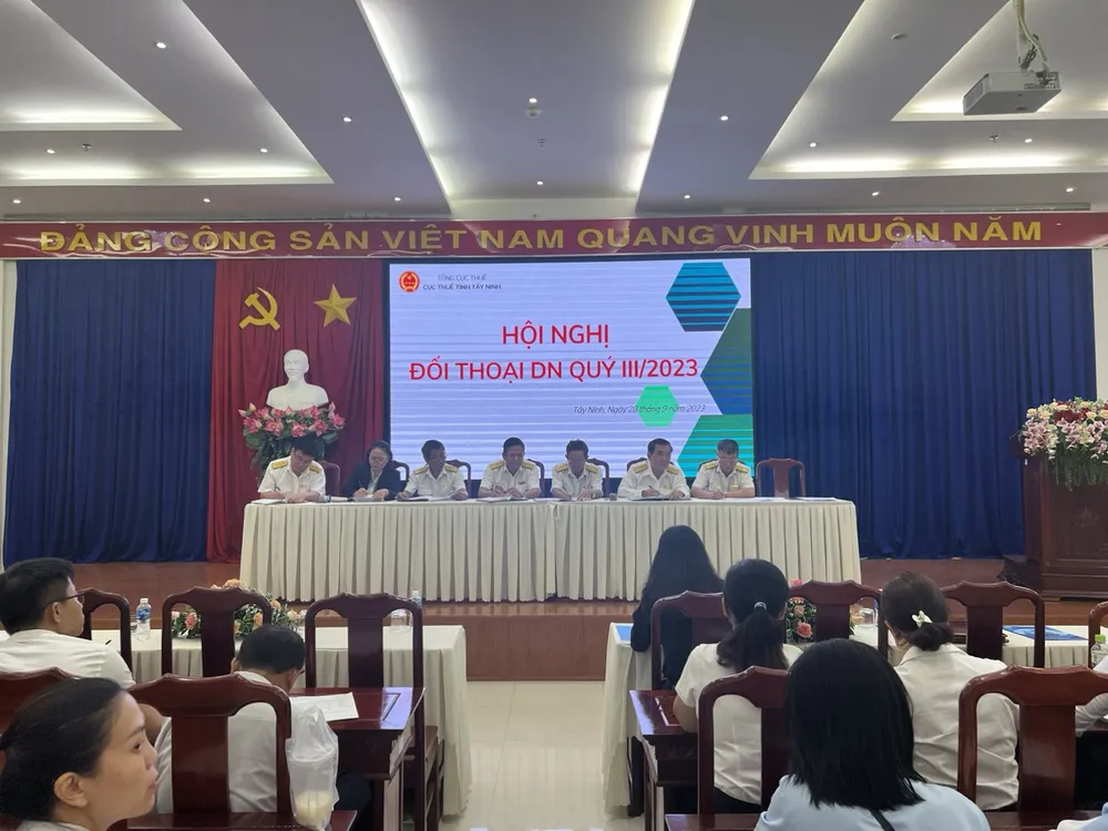 Cục Thuế tỉnh Tây Ninh gặp mặt, đối thoại doanh nghiệp quý III năm 2023.