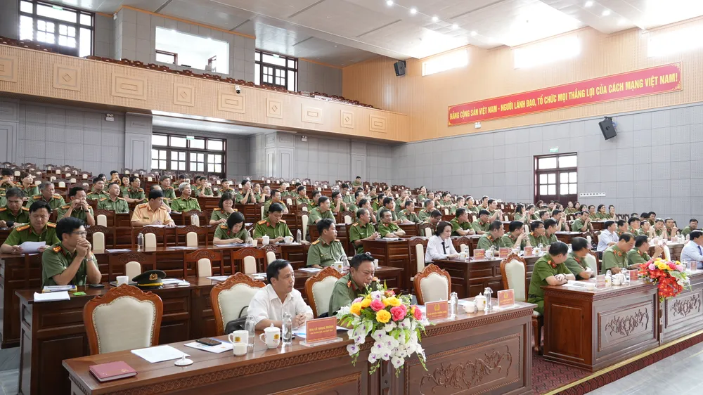 Đại diện các đơn vị trong Cụm thi đua số 6 và các sở, ban ngành tỉnh Bình Phước tham dự hội nghị