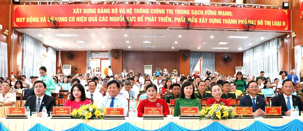 Các đại biểu tham dự buổi họp mặt Các đại biểu tham dự buổi họp mặt