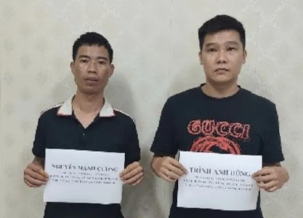 Nguyễn Mạnh Cường (bên trái) và Trình Anh Dũng tại cơ quan công an 2025-09-09.14-05-44.jpg