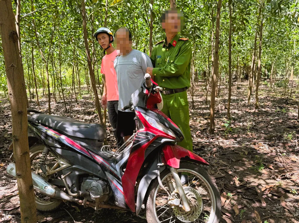 Hiện trường đối tượng P.T.T. bị bắt 2.png