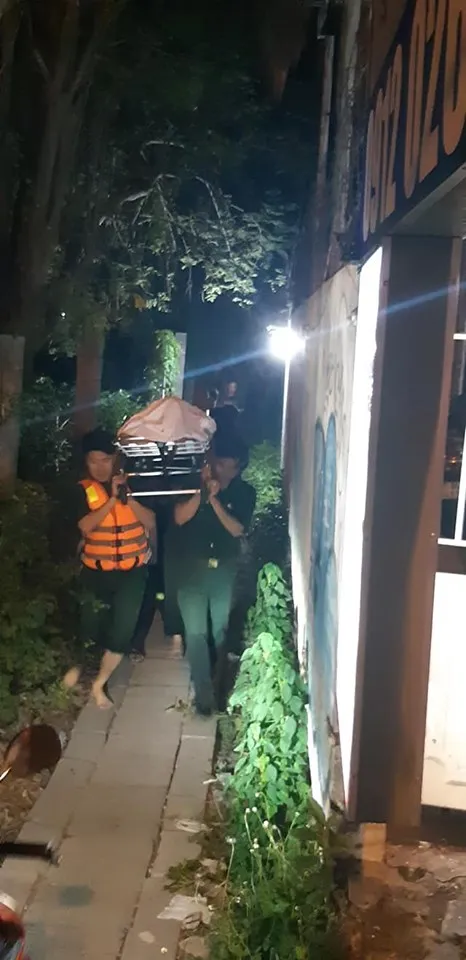 Tìm thấy thi thể 4 du khách bị đuối nước trên vùng biển Hàm Tiến - Mũi Né ảnh 3