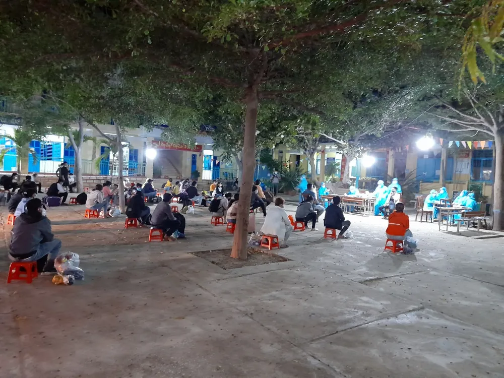 Ninh Thuận kiểm tra việc dùng hồ sơ giả để qua chốt kiểm soát về quê ảnh 1