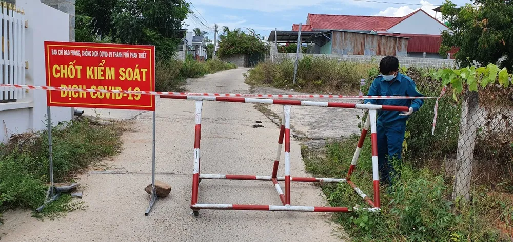 18 xã, phường có ca mắc Covid-19, TP Phan Thiết chuyển sang “vùng đỏ“ ảnh 1 18 xã, phường có ca mắc Covid-19, TP Phan Thiết chuyển sang “vùng đỏ“ ảnh 1