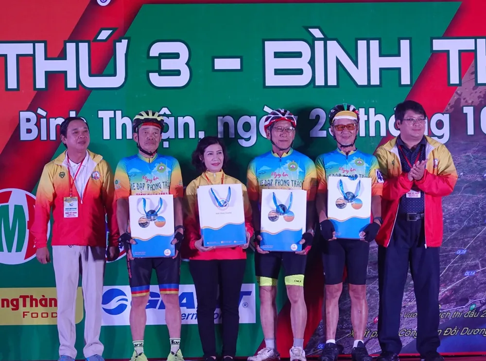 Trên 1.300 vận động viên tham gia Ngày hội Xe đạp phong trào toàn quốc ảnh 2