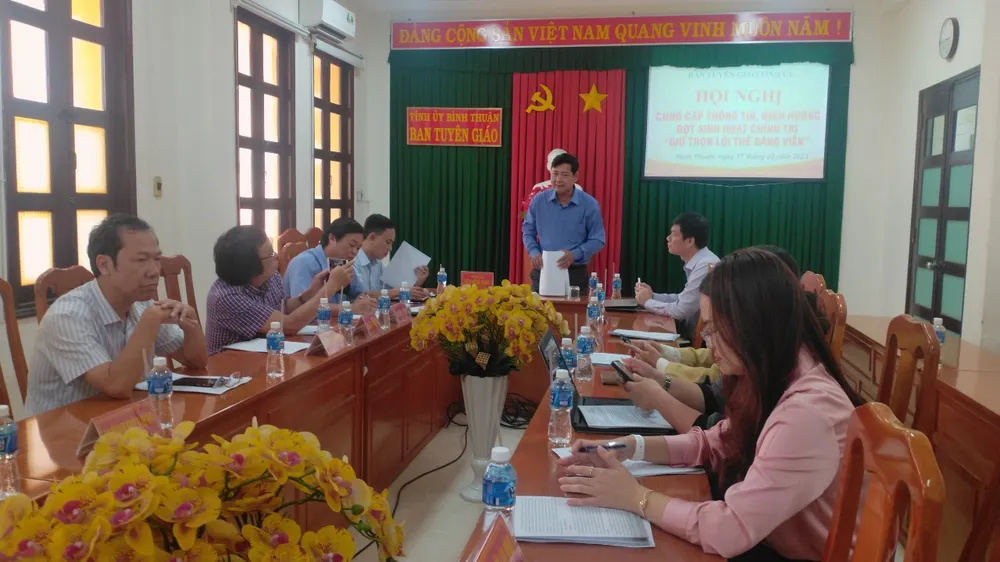 Đợt sinh hoạt chính trị "Giữ trọn lời thề đảng viên" được triển khai ở tất cả các chi bộ, cấp ủy, tổ chức Ðảng trong toàn tỉnh Bình Thuận Đợt sinh hoạt chính trị "Giữ trọn lời thề đảng viên" được triển khai ở tất cả các chi bộ, cấp ủy, tổ chức Ðảng trong toàn tỉnh Bình Thuận