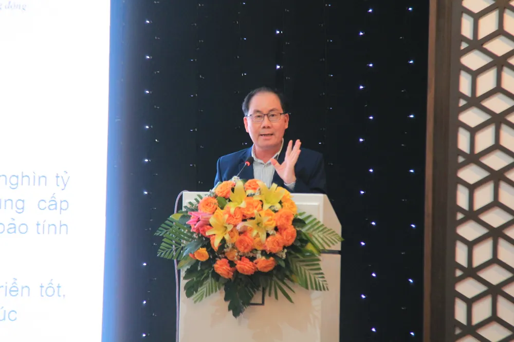 PGS.TS Phạm Văn Huynh, Chủ tịch Viện Nghiên cứu Lịch sử và Văn hóa Việt Nam PGS.TS Phạm Văn Huynh, Chủ tịch Viện Nghiên cứu Lịch sử và Văn hóa Việt Nam