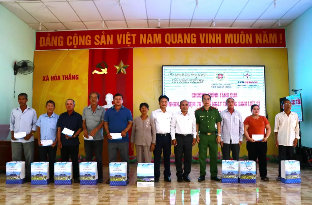 Buổi họp mặt kỷ niệm 78 năm Ngày Thương binh – Liệt sĩ tại xã Vĩnh Hảo (tỉnh Lâm Đồng) ls1.png