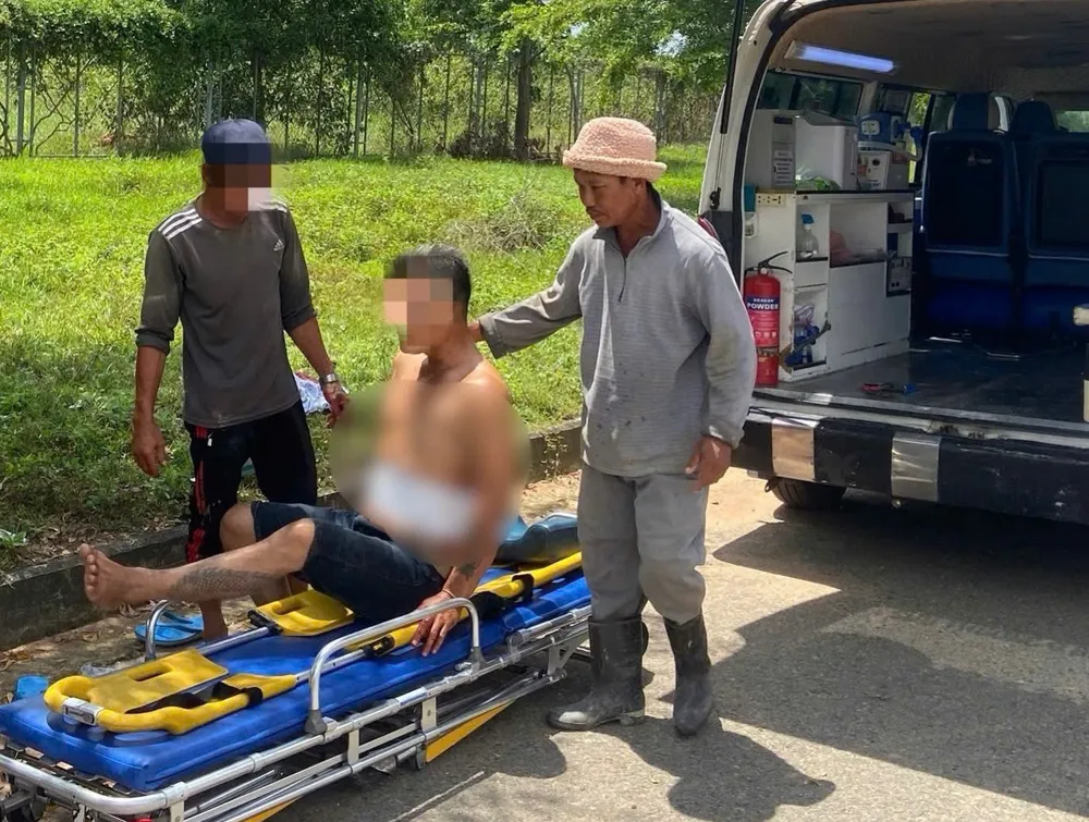 Đang trên đường đi phụ hồ về, người đàn ông bị các đối tượng tấn công z6933313917257_cc825d2ce1e4af3c1c2426bc3e12f962.jpg