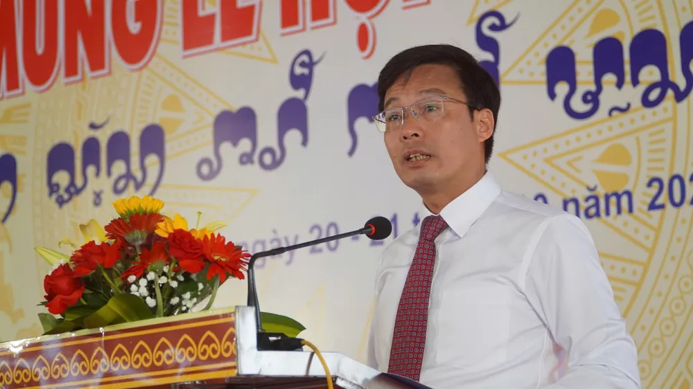 Ông Đinh Văn Tuấn, Phó Chủ tịch UBND tỉnh Lâm Đồng phát biểu tại lễ khai mạc z7139204226857_40732a0f4940b62299a2dcd6d0948a19.jpg