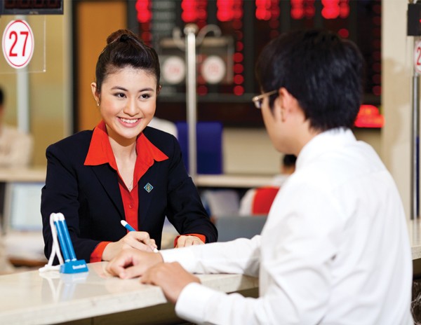 The female staff at the customer service divison of Sacombank