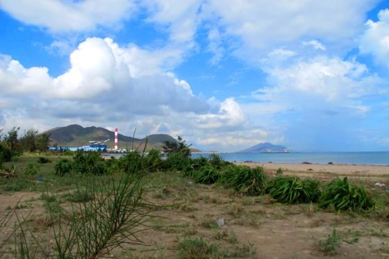 The area where Phoenix wharfs, Vung Ang seaport will be built (Photo: SGGP)