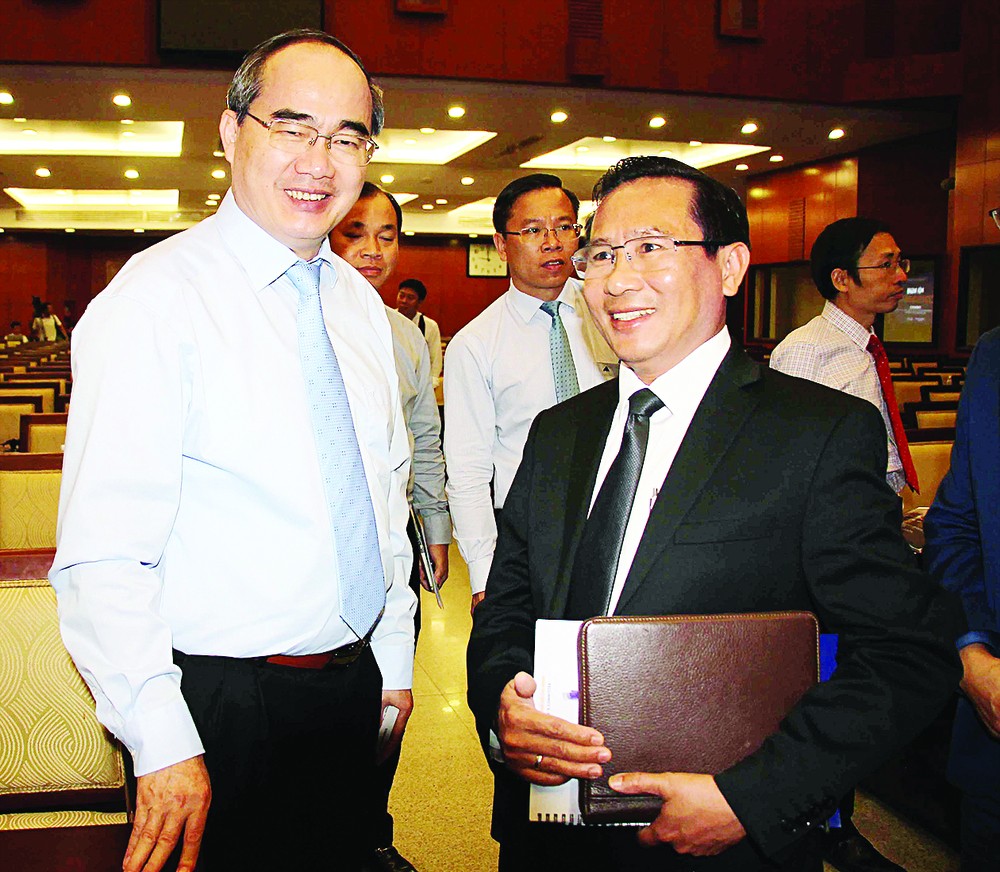 HCMC Party Chief Nguyen Thien Nhan (L) at the conference (Photo: SGGP)