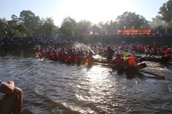 Traditional boat racing festival open in Thua Thien-Hue ảnh 3