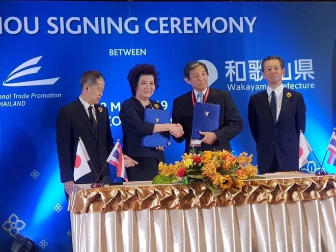 At the signing ceremony (Photo: NNT)