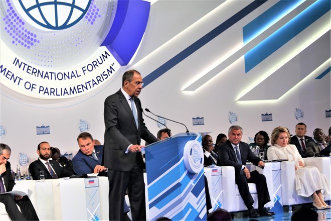 Russian Foreign Minister Sergei Lavrov addresses the second international forum on the “Development of Parliamentarism” in Moscow on July 1 (Photo: VNA)