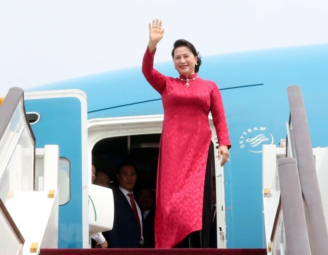 Chairwoman of the National Assembly Nguyen Thi Kim Ngan arrives in Beijing at noon on July 10 (Photo: VNA)