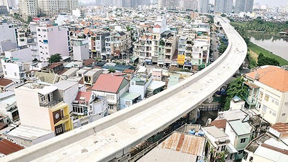 Ben Thanh-Suoi Tien metro line in Binh Thanh district (Photo: SGGP)