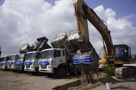 On the construction site of Quang Tri 1 thermal power plant (Photo: SGGP)