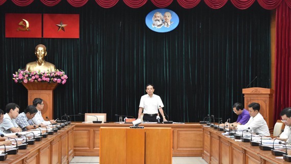 Mr. Tran Luu Quang delivers a speech directing implementation of the second metro line Ben Thanh-Tham Luong (Photo: SGGP)