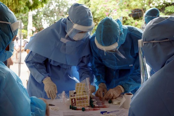 Vietnam logs 35 COVID-19 infections on early May 13 ảnh 1 Vietnam logs 35 COVID-19 infections on early May 13 ảnh 1