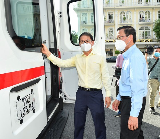 HCMC commits to clearing difficulties for enterprises' stable development ảnh 3