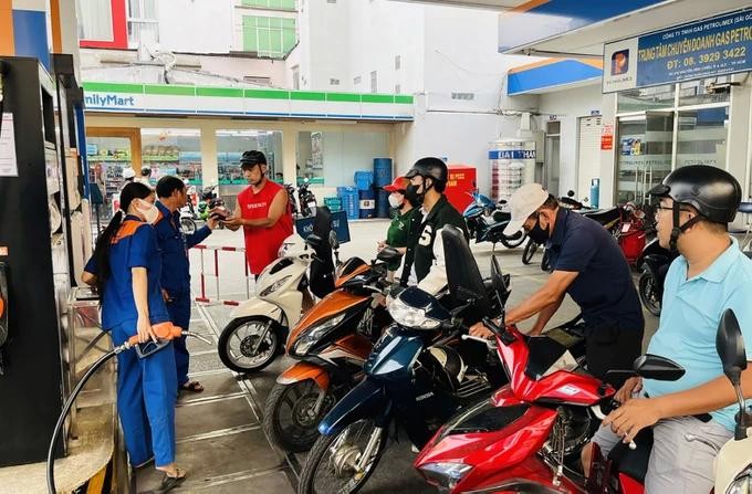 A filling station in HCMC (Photo: SGGP) b5e-317.jpg.webp