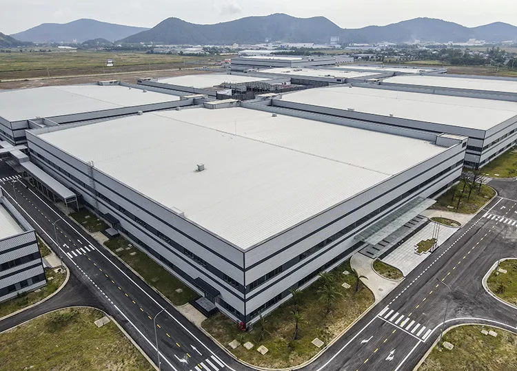 Nhà máy Goertek Vina Nghệ An sử dụng tôn COLORBOND®, sản phẩm đạt chứng nhận "Nhãn xanh” từ Hội đồng công trình xanh Singapore cho vật liệu xây dựng bền vững Nhà máy Goertek Vina Nghệ An sử dụng tôn COLORBOND®, sản phẩm đạt chứng nhận "Nhãn xanh” từ Hội đồng công trình xanh Singapore cho vật liệu xây dựng bền vững