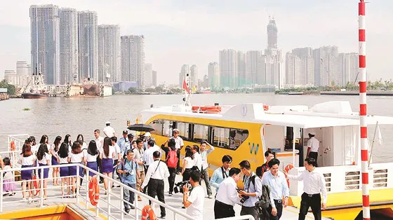 Phát triển đường thủy gắn với sản phẩm du lịch TPHCM ảnh 4