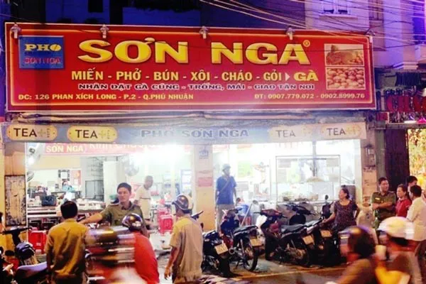 Ba đối tượng chém công an và bảo vệ dân phố ở quán cháo gà ra đầu thú ảnh 1 Ba đối tượng chém công an và bảo vệ dân phố ở quán cháo gà ra đầu thú ảnh 1