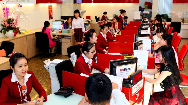 HDBank đủ tiêu chuẩn lên sàn nhưng lãnh đạo ngân hàng đang cân nhắc thời điểm thích hợp để niêm yết. Ảnh