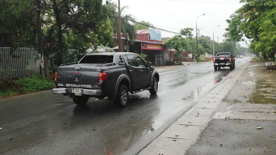 Khởi tố vụ tông xe đe dọa phóng viên, phá hỏng máy quay phim ảnh 1 Khởi tố vụ tông xe đe dọa phóng viên, phá hỏng máy quay phim ảnh 1