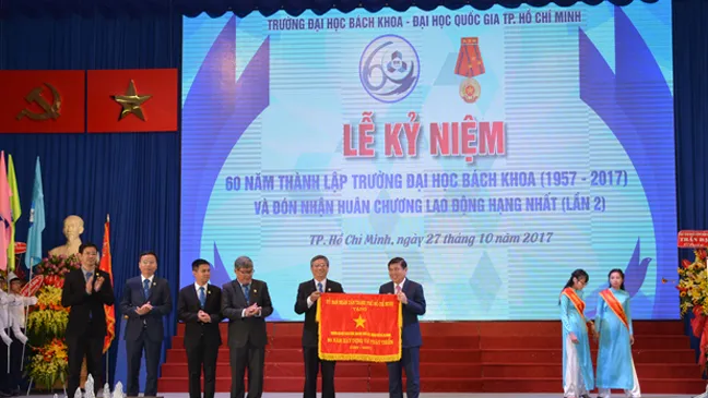 Trường Đại học Bách Khoa TPHCM nhận Huân chương Lao động hạng nhất lần thứ 2 ảnh 2