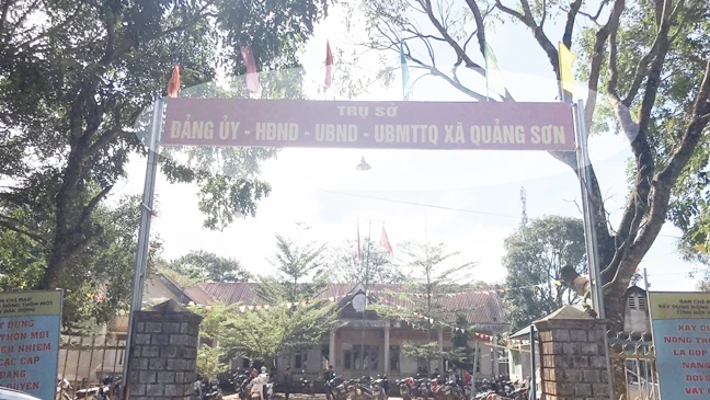 UBND xã Quảng Sơn nơi ông Hiếu công tác