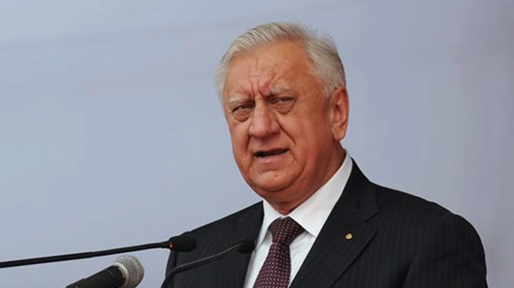 Thủ tướng Belarus Mikhail Myasnikovich bị cách chức. Ảnh: Reuters