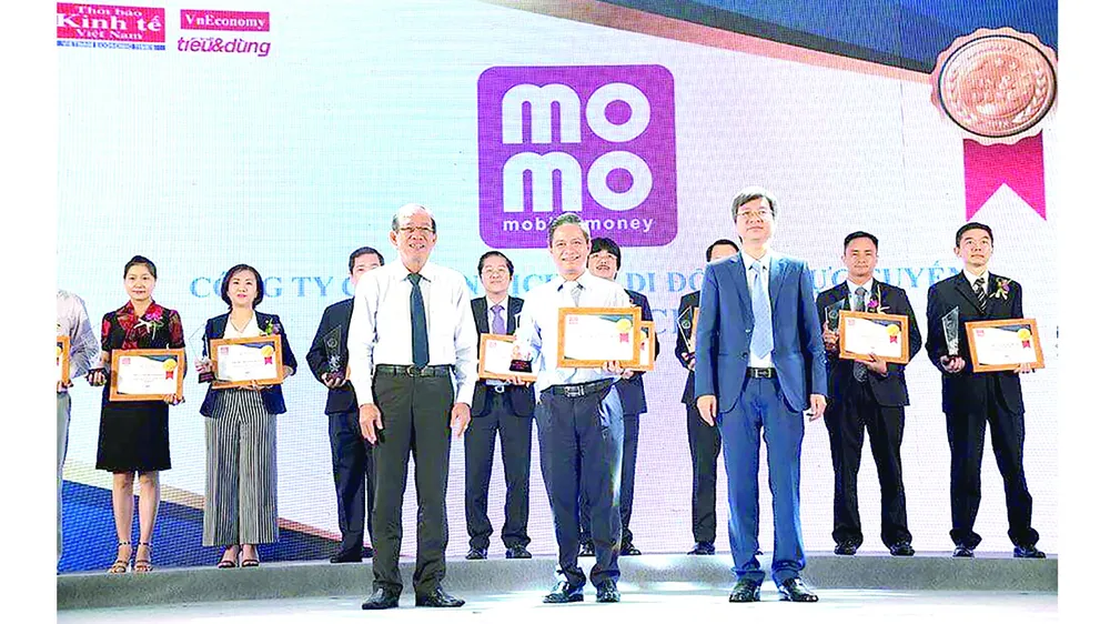 Công bố và vinh danh Tốp 100 sản phẩm - Dịch vụ Tin & Dùng 2018