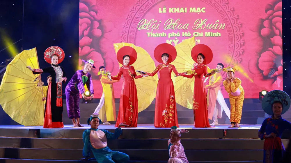Khai mạc hội Hoa Xuân TPHCM Tết Kỷ Hợi năm 2019 ảnh 2