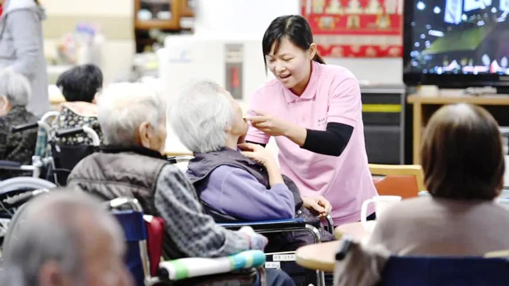 Lao động nước ngoài làm điều dưỡng tại Nhật Bản