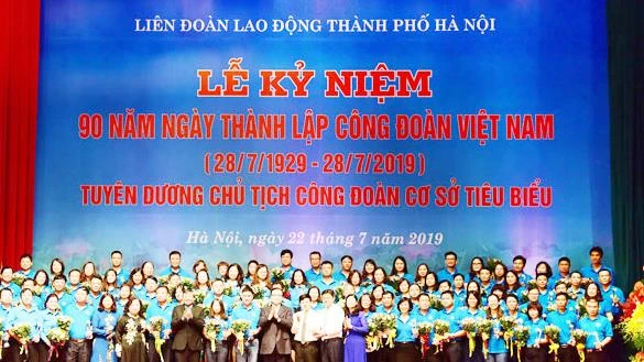 Tuyên dương 90 chủ tịch công đoàn cơ sở tiêu biểu, xuất sắc trong phong trào công nhân, viên chức, lao động, hoạt động Công đoàn.