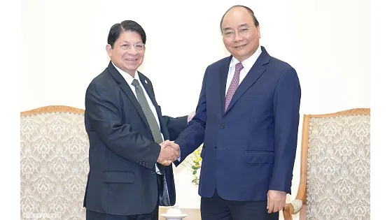 Thủ tướng Nguyễn Xuân Phúc và Bộ trưởng Ngoại giao Nicaragua Denis Ronaldo Moncada Colindre - Ảnh: VGP/Quang Hiếu