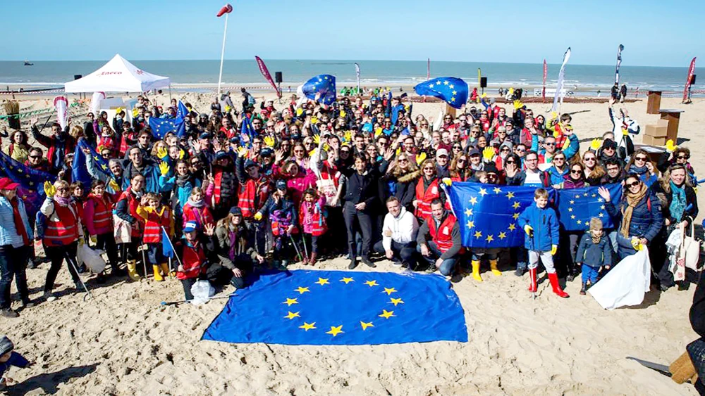 Một buổi lễ phát động chiến dịch #EUBeachCleanUp tại Bỉ