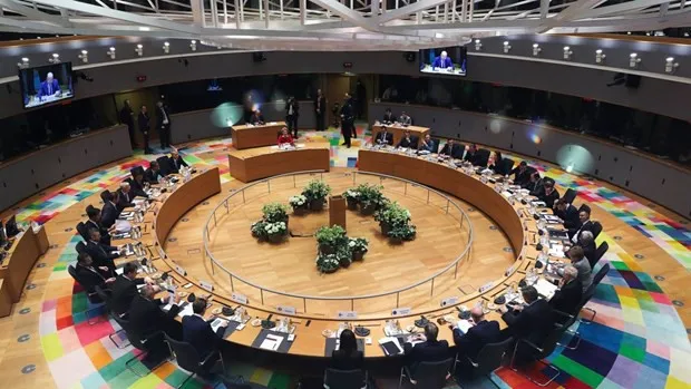 Các nhà lãnh đạo châu Âu họp thượng đỉnh tại Brussels. Ảnh: AP