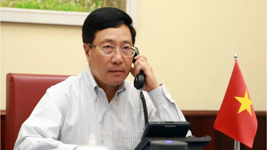 Phó Thủ tướng, Bộ trưởng Ngoại giao Phạm Bình Minh đã điện đàm với Ngoại trưởng Hoa Kỳ Michael Pompeo. Ảnh: VGP