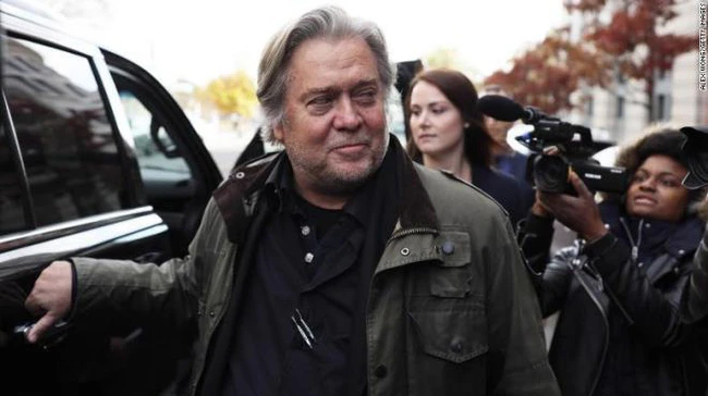 Cựu cố vấn của Tổng thống Mỹ Donald Trump - ông Steve Bannon bị bắt. Ảnh: CNN